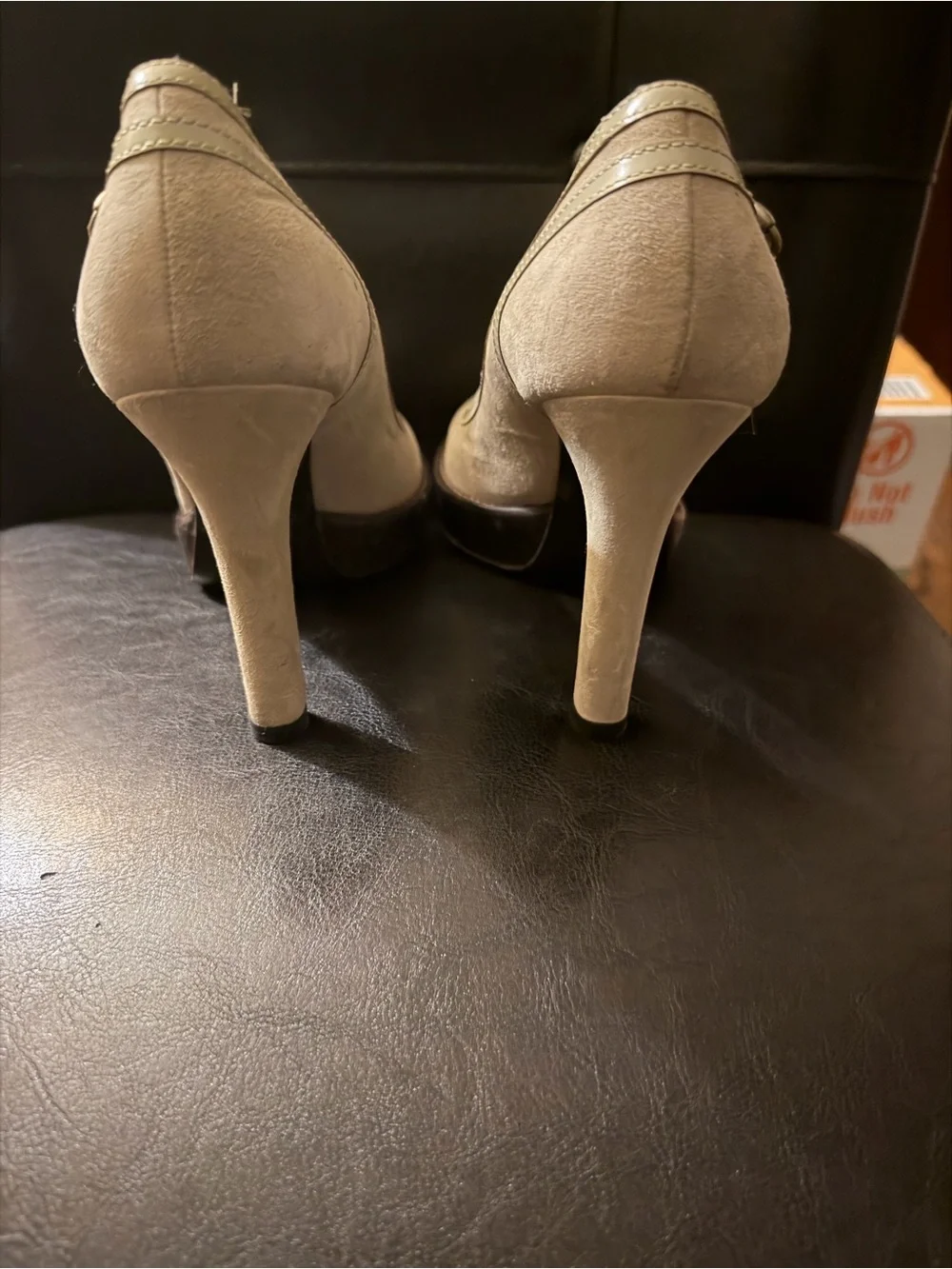 Gucci refined heels